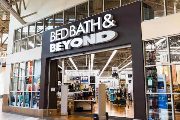 what are the store hours for bed bath and beyond