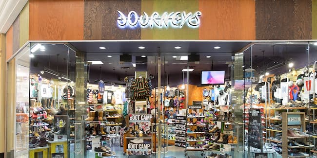  journeys store hours of operation