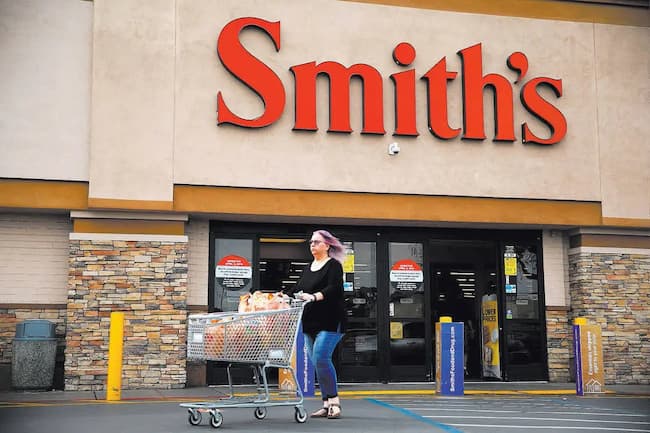 smith's grocery store hours