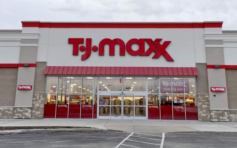what time does tj maxx close