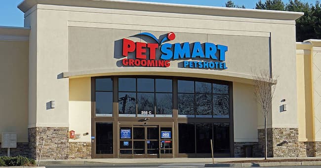 what time does petsmart close