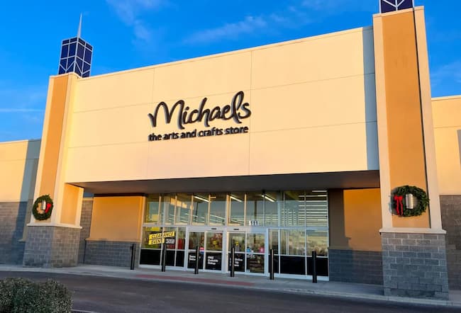 what time does michaels close today