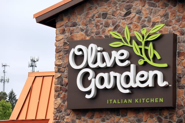 what time does olive garden close 
