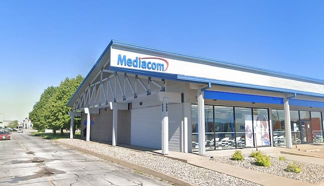  mediacom store hours