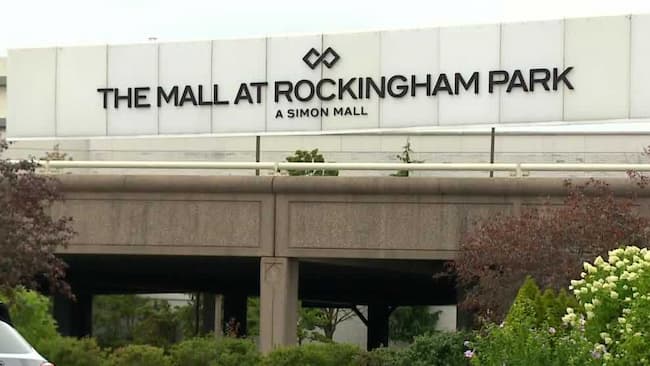 rockingham mall hours