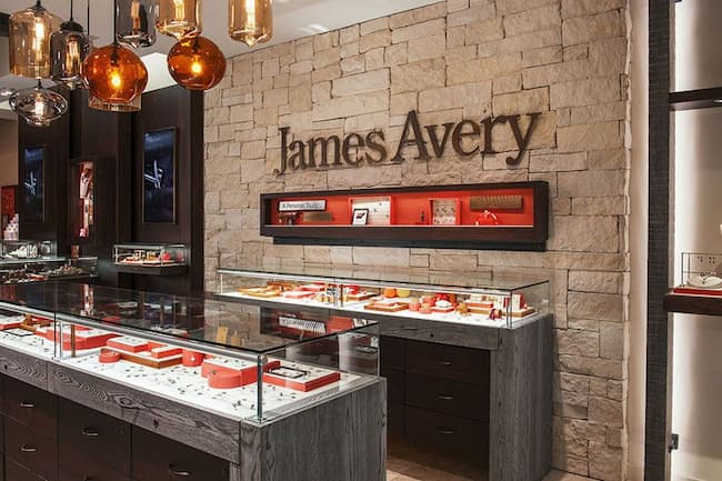 what time does james avery close 