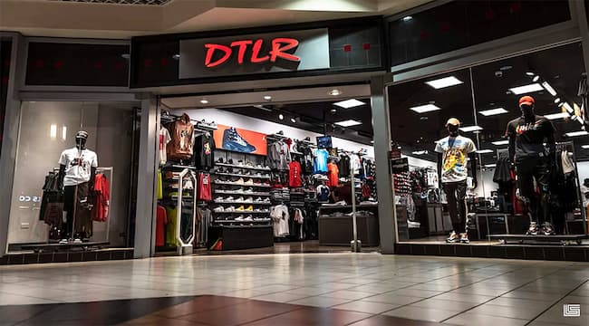  what time does dtlr close 